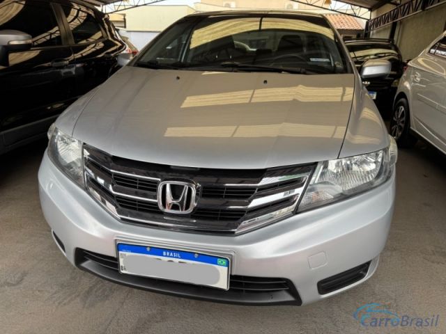 Mais detalhes do Honda City LX Flex