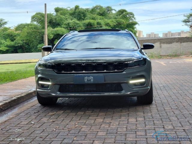 Mais detalhes do Jeep Commander 2.0 T Black Hurricane Gasolina