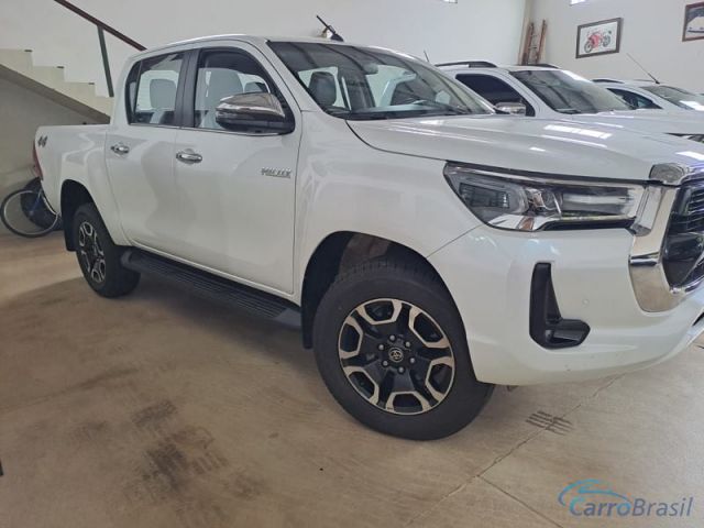 Mais detalhes do Toyota Hilux CD SRX 4X4 2.8 Aut. 4P. Diesel