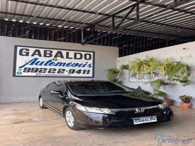 Mais detalhes do Honda Civic LXS 1.8 Aut. 4P. Gasolina