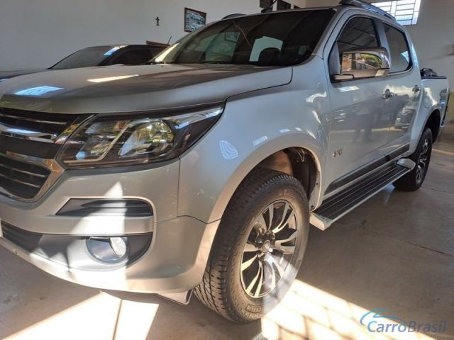 Mais detalhes do Chevrolet (GM) S-10 LTZ 4X2 Aut. 4P. Flex