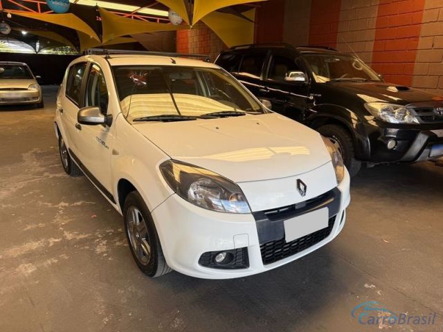 Mais detalhes do Renault Sandero Expression 1.0 16V 4P. Flex