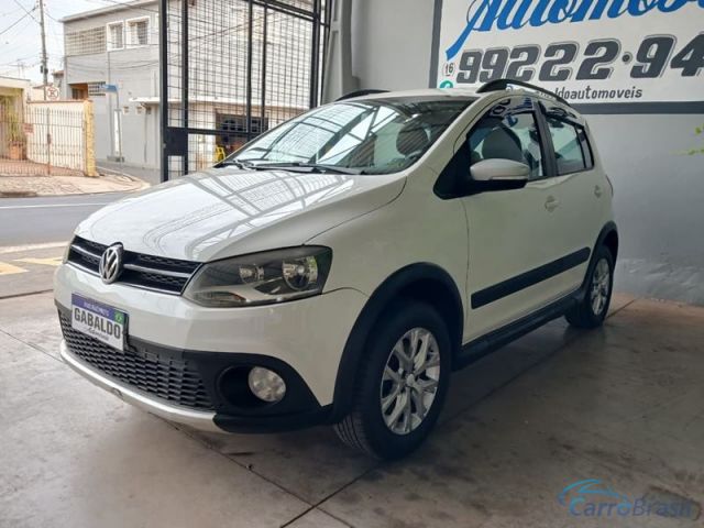 Mais detalhes do Volkswagen CrossFox 1.6 4P. Flex