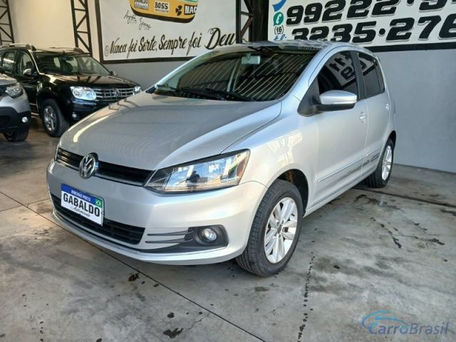 Mais detalhes do Volkswagen Fox Connect 1.6 4P. Flex