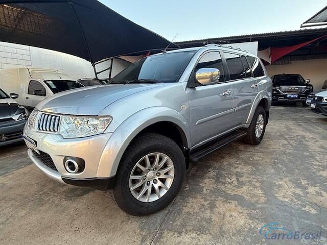 Mais detalhes do Mitsubishi Pajero 3.2 HPE 4X4 7 LUGARES 16V TURBO INTERCOOLER DIESEL 4P AUTOMÁTICO Diesel