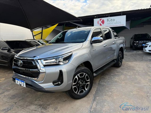 Mais detalhes do Toyota Hilux 2.8 D-4D TURBO DIESEL CD SRX 4X4 AUTOMÁTICO Diesel