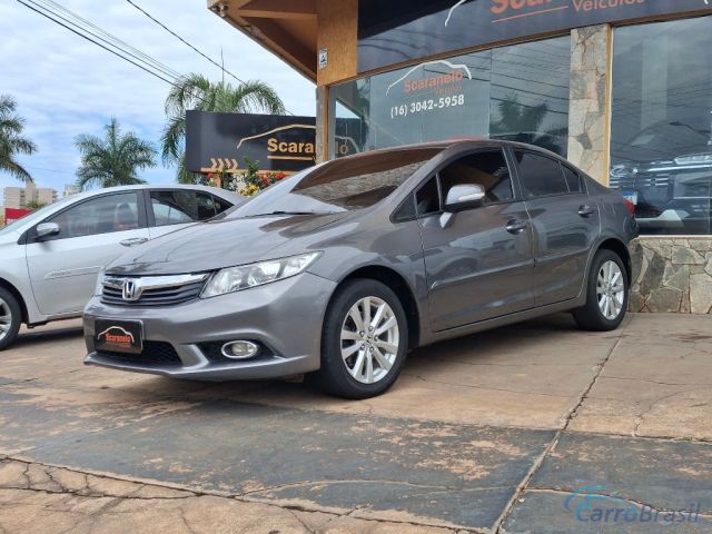 Mais detalhes do Honda Civic Sedan LXS 1.8/1.8 Flex 16V Mec. 4p
