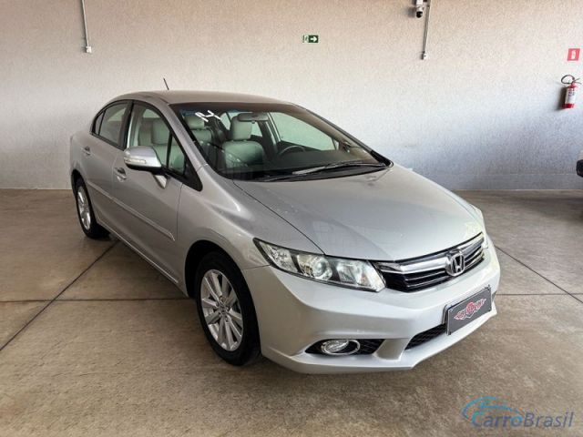Mais detalhes do Honda Civic 2.0 LXR 16V Flex