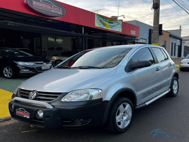 Mais detalhes do Volkswagen CrossFox 1.6 Mi Total Flex 8V 5p Flex
