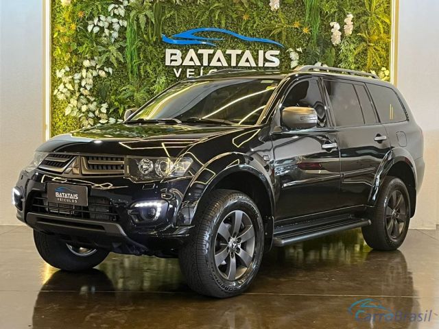 Mais detalhes do Mitsubishi Pajero Mitsubishi Pajero HPE-S 3.2 4x4 T.I.Diesel 5p Aut. - Preto - 2016 Diesel
