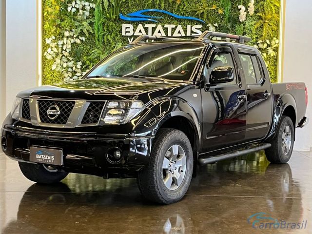 Mais detalhes do Nissan Frontier Nissan Frontier LE ATTACK CD 4x4 2.5 TB Die.Aut - Preto - 2013 Diesel