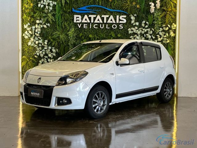 Mais detalhes do Renault Sandero Renault SANDERO Privilège Hi-Flex 1.6 16V 5p Aut - Branco - 2014 Flex