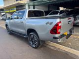 MV Automveis | Hilux 2.8 D-4D TURBO DIESEL CD SRX LIMITED 4X4 AUTOMTICO 22/23 - foto 3