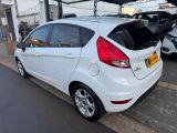 MV Automveis | Fiesta Hatch 1.6 SE HATCH 16V FLEX 4P POWERSHIFT 13/14 - foto 3