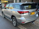MV Automveis | Hilux 2.8 SRX 4X4 7 LUGARES 16V TURBO INTERCOOLER DIESEL 4P AUTOMTICO 20/20 - foto 4