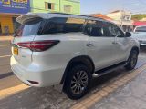 MV Automveis | Hilux 2.8 D-4D TURBO DIESEL SRX 7L 4X4 AUTOMTICO 22/22 - foto 3