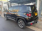 MV Automveis | Renegade 1.8 16V FLEX SPORT 4P AUTOMTICO 15/16 - foto 3