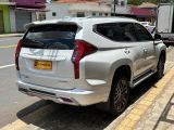 MV Automóveis | Pajero 2.4 16V MIVEC TURBO DIESEL LEGEND BLACK AWD AUTOMÁTICO 24/25 - foto 4