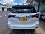 MV Automóveis | Hilux 2.8 D-4D TURBO DIESEL SRX 7L 4X4 AUTOMÁTICO 23/24 - foto 6