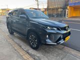 MV Automóveis | Hilux 2.8 D-4D TURBO DIESEL SRX PLATINUM 7L 4X4 AUTOMÁTICO 24/25 - foto 2