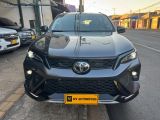 MV Automóveis | Hilux 2.8 D-4D TURBO DIESEL SRX PLATINUM 7L 4X4 AUTOMÁTICO 24/25 - foto 5