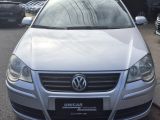 Unicar Veículos | Polo Sedan 1.6 MI FLEX 8V 4P MANUAL 11/12 - foto 1