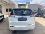 Beneto Veculos | Commander Overland T270 1.3 TB Flex Aut. 23/23 - foto 5