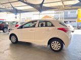 Renan Veículos | HB 20 Comfort Plus e Comfort Style 1.0 12V 4P. 14/15 - foto 2
