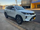 MV Automóveis | Hilux 2.8 D-4D TURBO DIESEL SRX PLATINUM 7L 4X4 AUTOMÁTICO 24/24 - foto 2