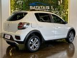 Batatais Veículos | Sandero Renault SANDERO STEPWAY Dynamiq. Flex 1.6 16V 5p - Branco - 2018 17/18 - foto 3