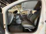 Batatais Veículos | Gol VolksWagen Gol 1.0 Flex 12V 5p - Branco - 2023 22/23 - foto 8
